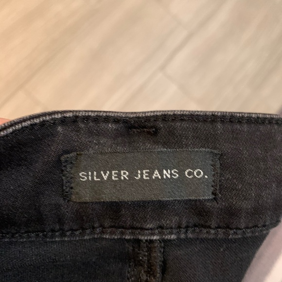 Silver Jeans - Picture 6 of 9